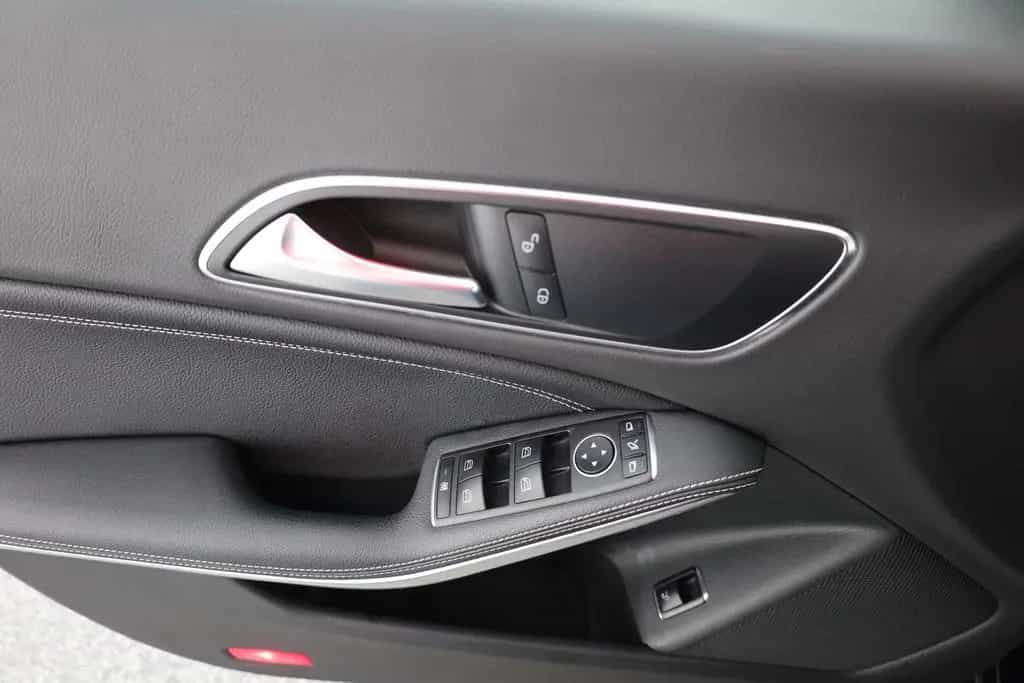 Mercedes-Benz CLA 250 SB 4Matic LED Kamera Navi Tempomat Leder 11/2017-photo-21