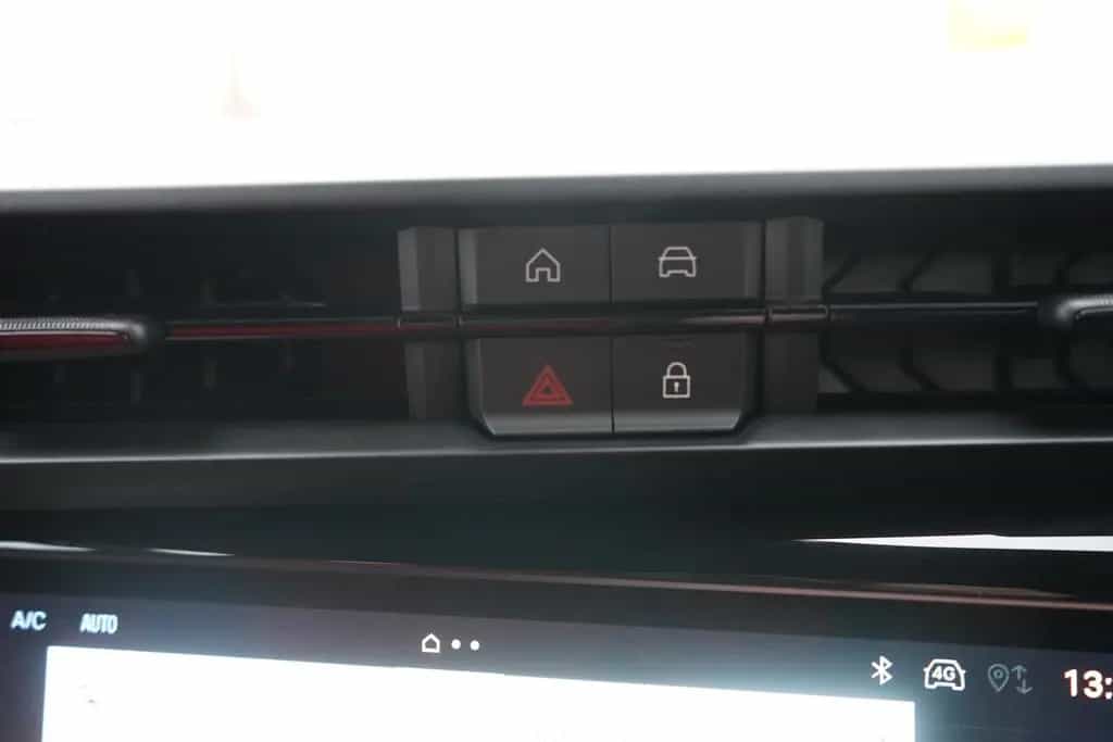Alfa Romeo Junior Ibrida Speciale 1.2 VGT mHev Matrix ACC 06/2025-photo-18