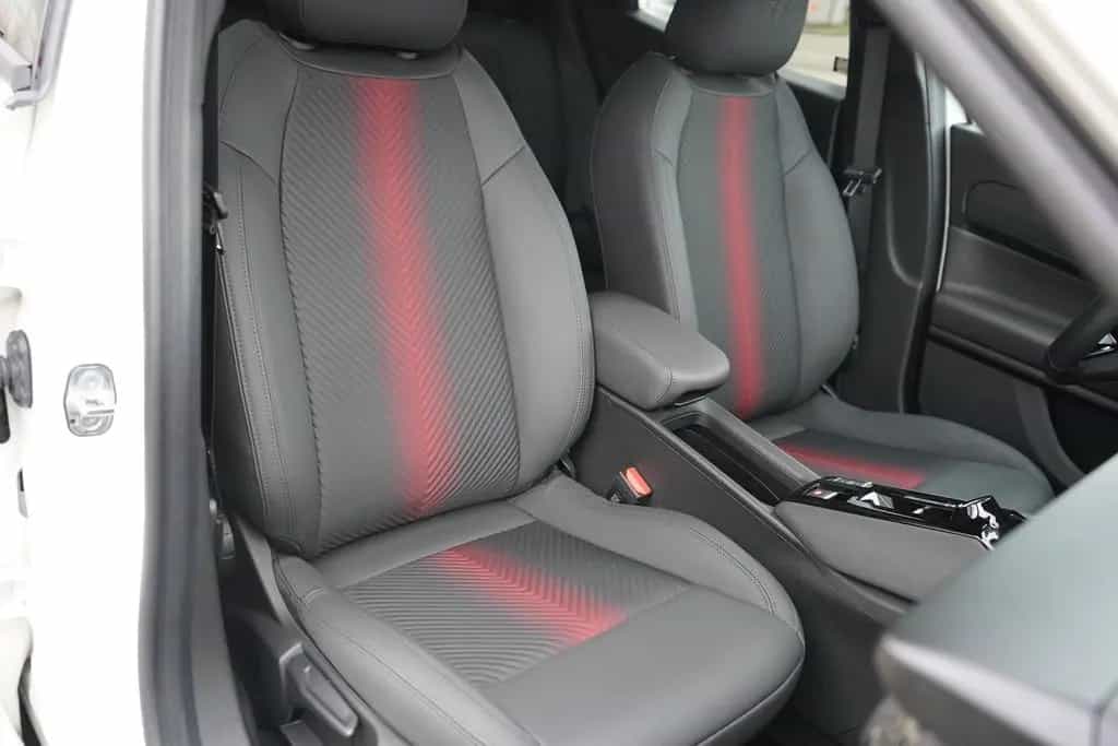 Alfa Romeo Junior Ibrida Speciale 1.2 VGT mHev Matrix ACC 06/2025-photo-33