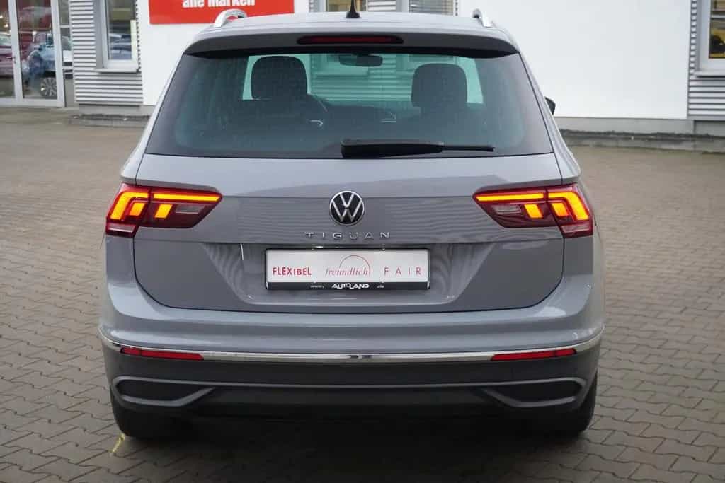 Volkswagen Tiguan 1.5 TSI United Navi LED AHK ACC PDC DAB 01/2021-photo-5