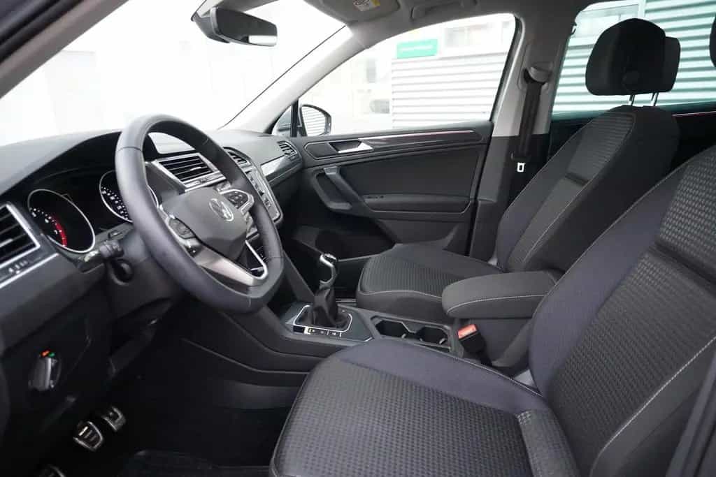 Volkswagen Tiguan 1.5 TSI United Navi LED AHK ACC PDC DAB 01/2021-photo-8