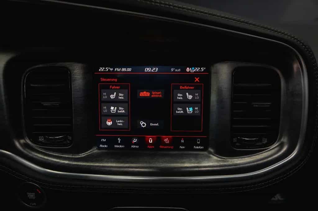 Dodge Charger 5.7 V8 HEMI R/T DAYTONA Performance 09/2022-photo-26