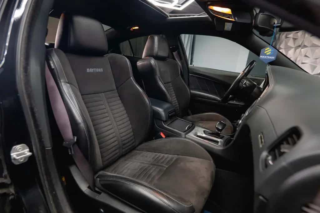 Dodge Charger 5.7 V8 HEMI R/T DAYTONA Performance 09/2022-photo-38