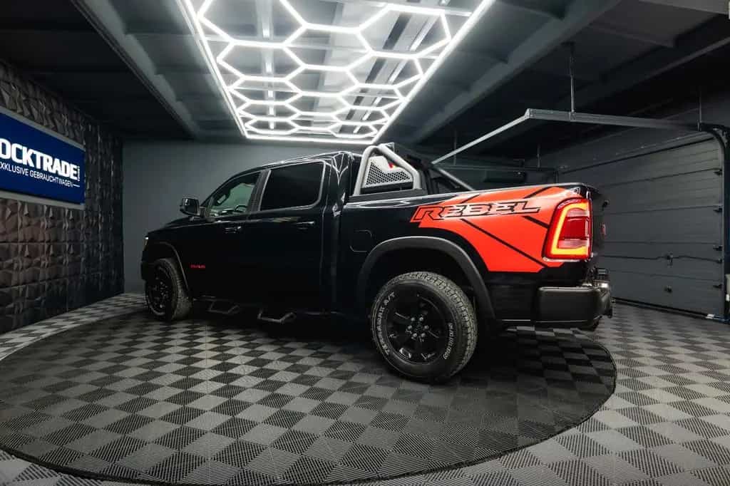 Dodge RAM 5.7 V8 HEMI 4x4 REBEL AXLE LOCK Airmatic LED 07/2021-photo-18