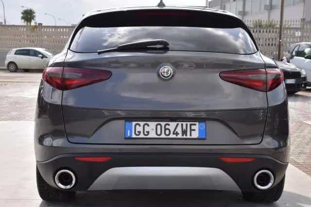 Alfa Romeo Stelvio ROMEO Stelvio 2.2 Turbodiesel 160 CV AT8 RW 10/2021-photo-4