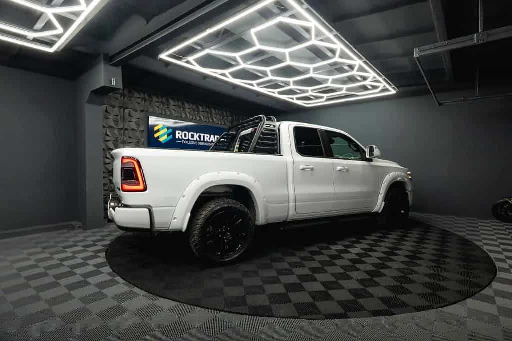 Dodge RAM 5.7 V8 HEMI 4x4 OFFROAD LONGBED Limited 19% 01/2024-photo-16
