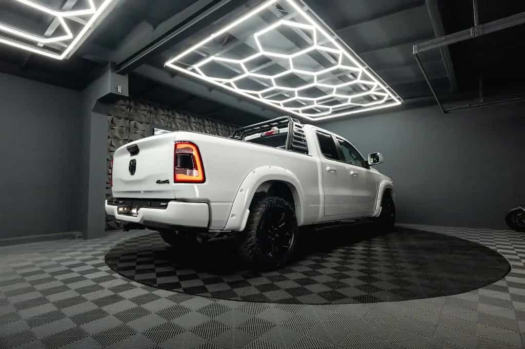 Dodge RAM 5.7 V8 HEMI 4x4 OFFROAD LONGBED Limited 19% 01/2024-photo-17