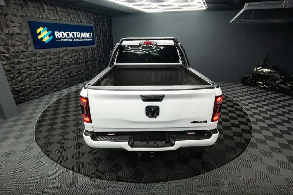 Dodge RAM 5.7 V8 HEMI 4x4 OFFROAD LONGBED Limited 19% 01/2024-photo-18