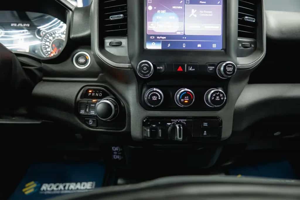 Dodge RAM 5.7 V8 HEMI 4x4 OFFROAD LONGBED Limited 19% 01/2024-photo-28