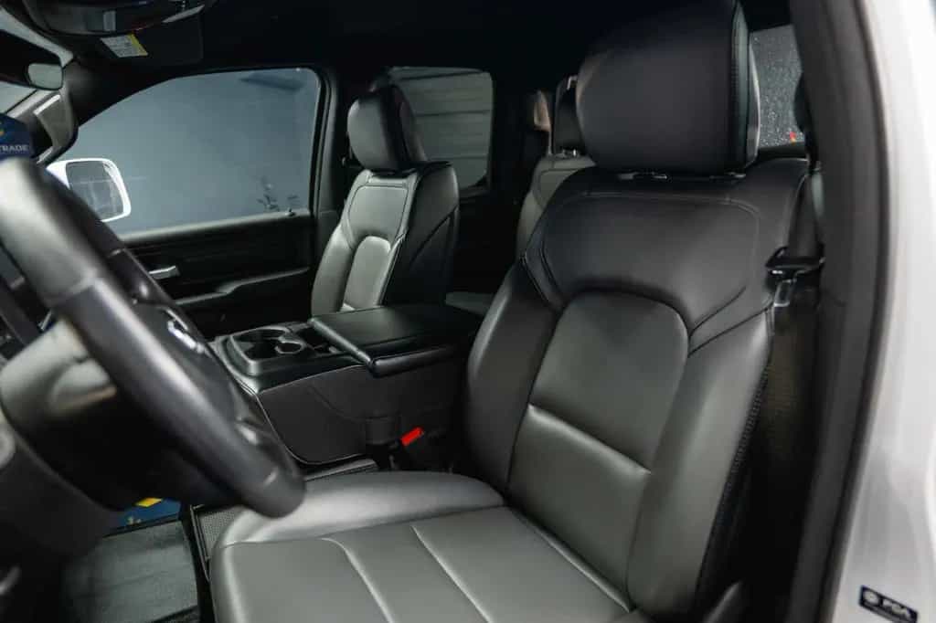Dodge RAM 5.7 V8 HEMI 4x4 OFFROAD LONGBED Limited 19% 01/2024-photo-36