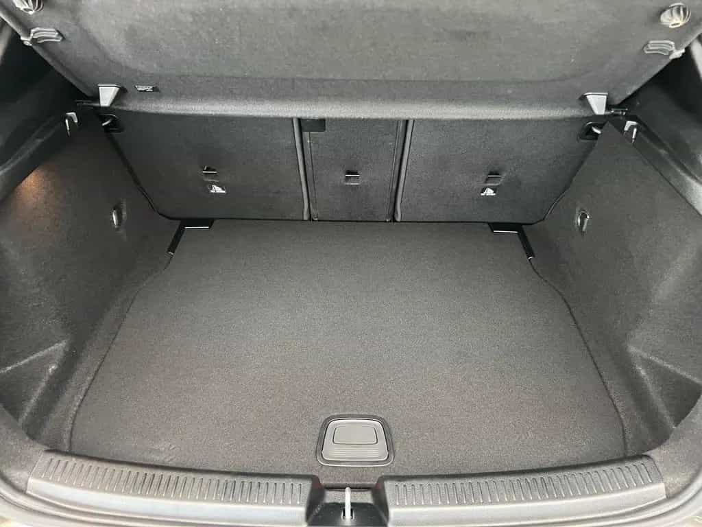 Mercedes-Benz A-Class d AMG PERFORMANCE PANO MBUX KAMERA LED ACC 11/2020-photo-13