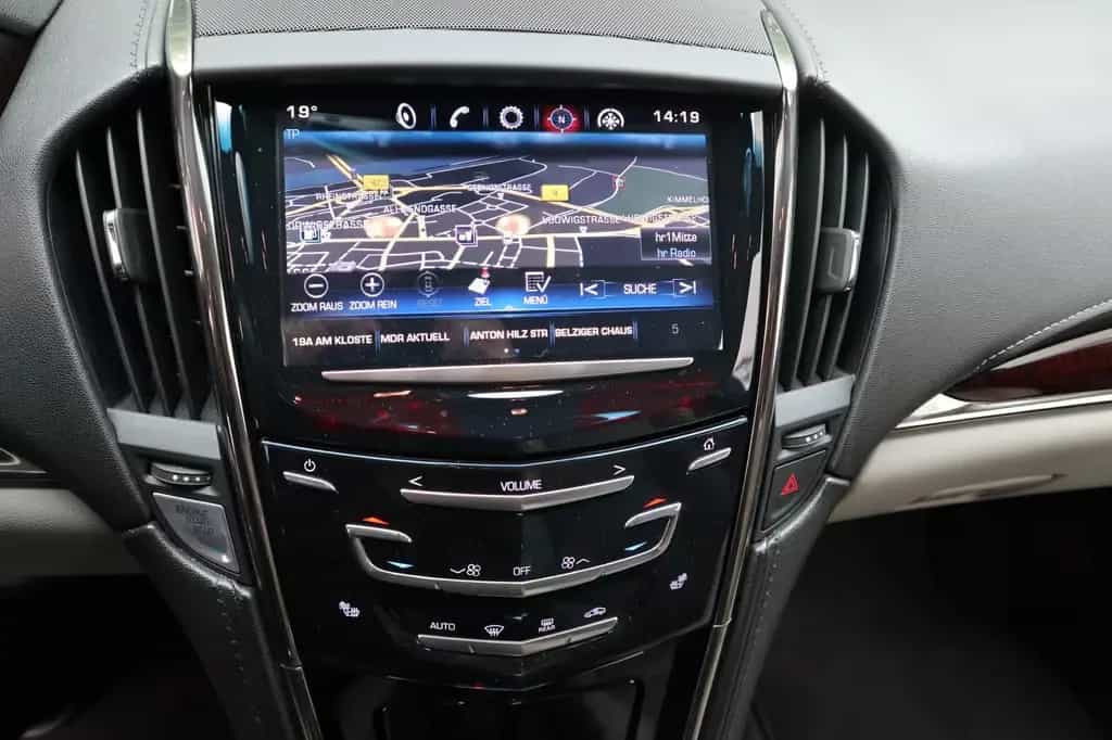 Cadillac ATS Premium deutsches Modell !Head-Up Leder Navi 08/2016-photo-15