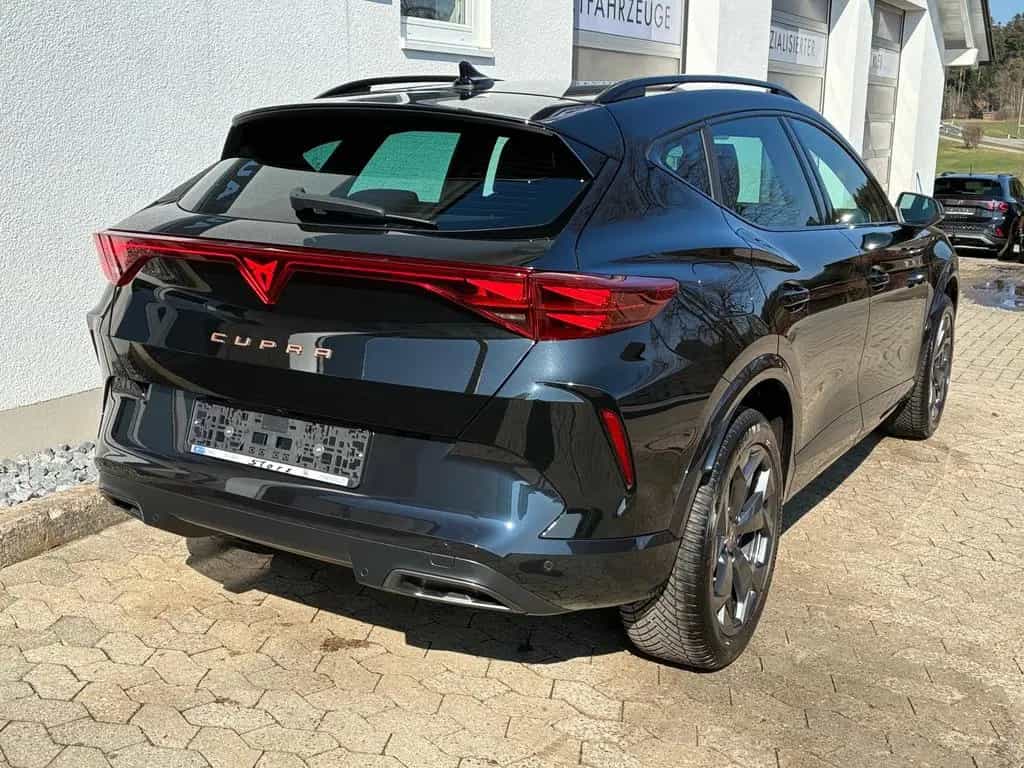 Cupra Formentor 1.5 eTSI DSG NAVI LED 360°KAMERA ACC 12/2024-photo-3