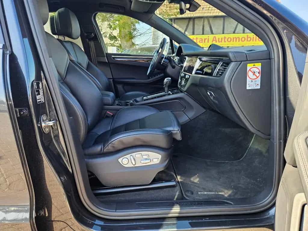 Porsche Macan Turbo 21Zoll DeutschesFahrzeug Panorama 03/2023-photo-17