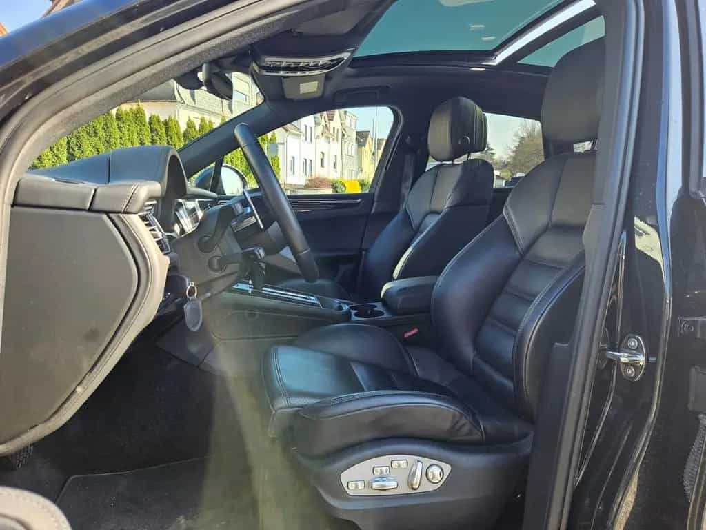 Porsche Macan Turbo 21Zoll DeutschesFahrzeug Panorama 03/2023-photo-19