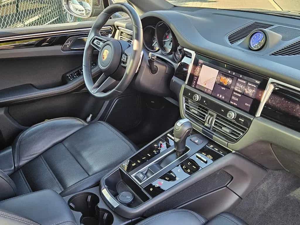 Porsche Macan Turbo 21Zoll DeutschesFahrzeug Panorama 03/2023-photo-22