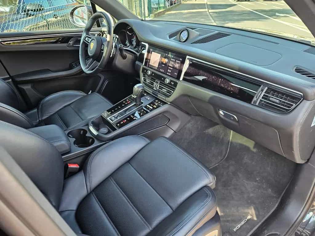 Porsche Macan Turbo 21Zoll DeutschesFahrzeug Panorama 03/2023-photo-24