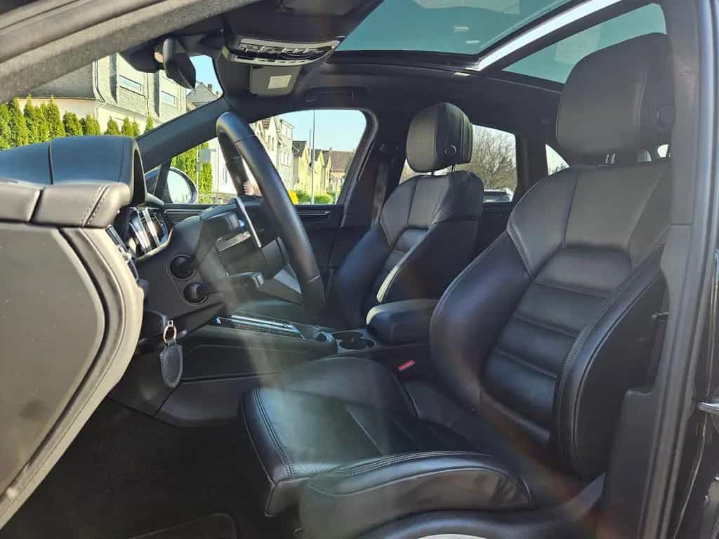Porsche Macan Turbo 21Zoll DeutschesFahrzeug Panorama 03/2023-photo-25