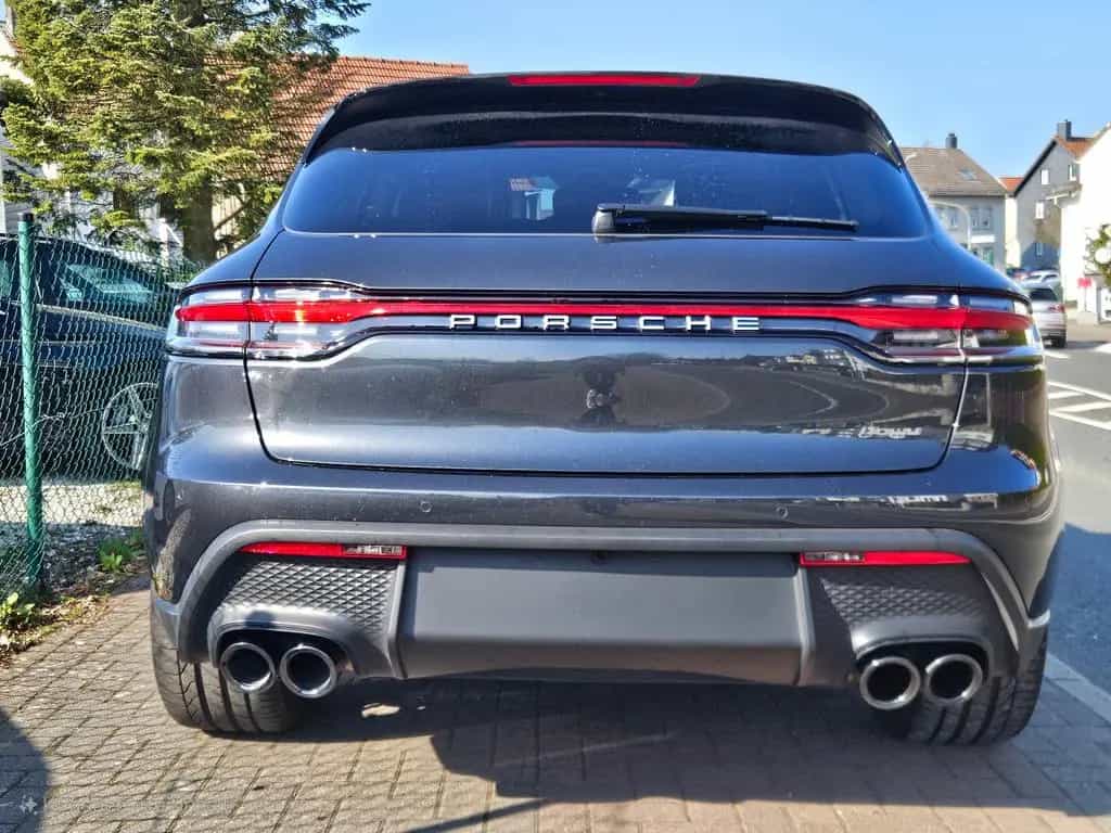 Porsche Macan Turbo 21Zoll DeutschesFahrzeug Panorama 03/2023-photo-28