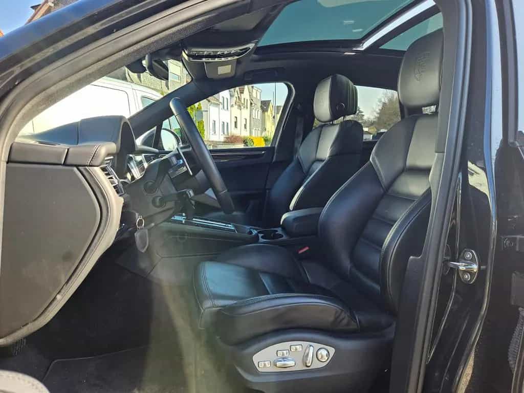 Porsche Macan Turbo 21Zoll DeutschesFahrzeug Panorama 03/2023-photo-30