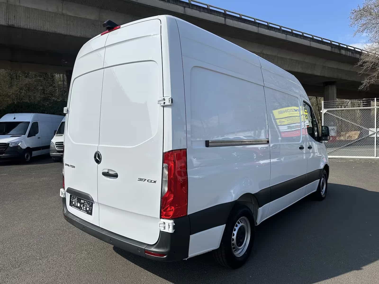 Mercedes-Benz Sprinter 11/2020-photo-2