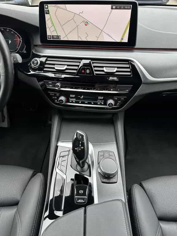 BMW 5 Series 520d Touring xDrive M-Sport NAV+LED+AHK+KAM+ACC 12/2023-photo-11