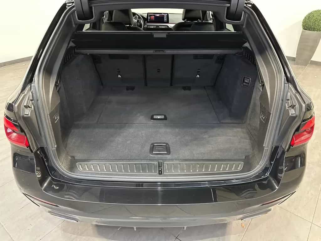 BMW 5 Series 520d Touring xDrive M-Sport NAV+LED+AHK+KAM+ACC 12/2023-photo-5
