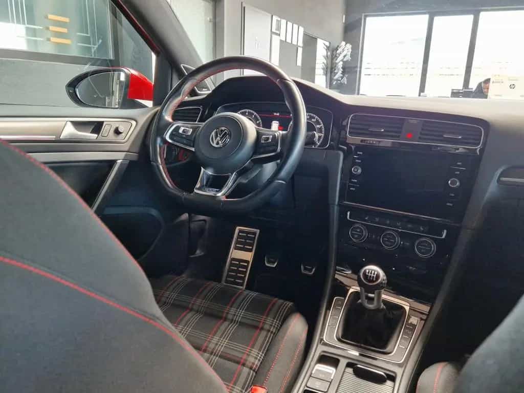 Volkswagen Golf GTI Performance 2,0TSI*STANDHZG*PANO*KAMERA 01/2019-photo-10