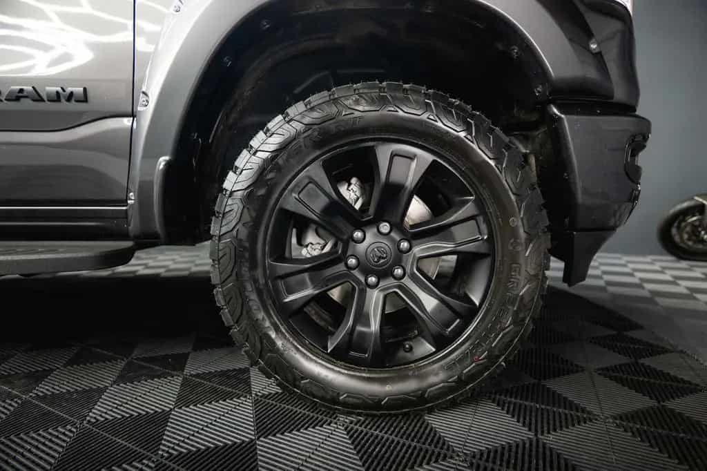 Dodge RAM 5.7 V8 HEMI 4x4 OFFROAD LONGBED Limited LED 01/2020-photo-13