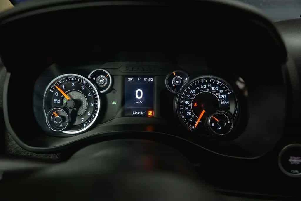 Dodge RAM 5.7 V8 HEMI 4x4 OFFROAD LONGBED Limited LED 01/2020-photo-30
