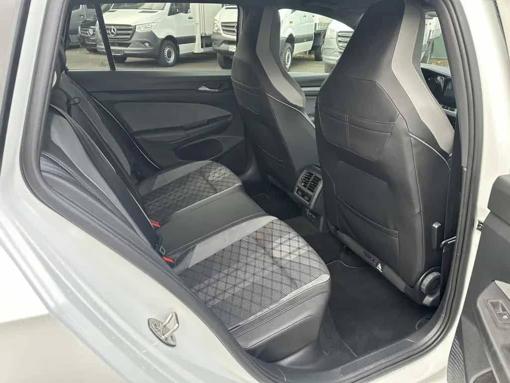 Volkswagen Golf Variant R-Line Navi Winterpaket 06/2021-photo-25