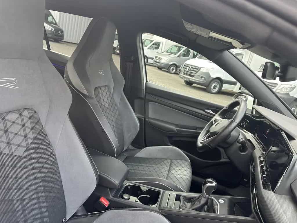 Volkswagen Golf Variant R-Line Navi Winterpaket 06/2021-photo-27