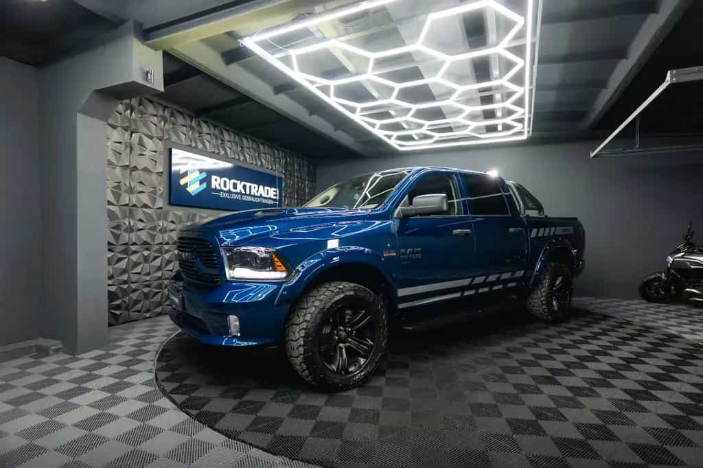 Dodge RAM 5.7 V8 HEMI 4x4 OFFROAD Night-Paket *LED*AHK 10/2019-photo-0