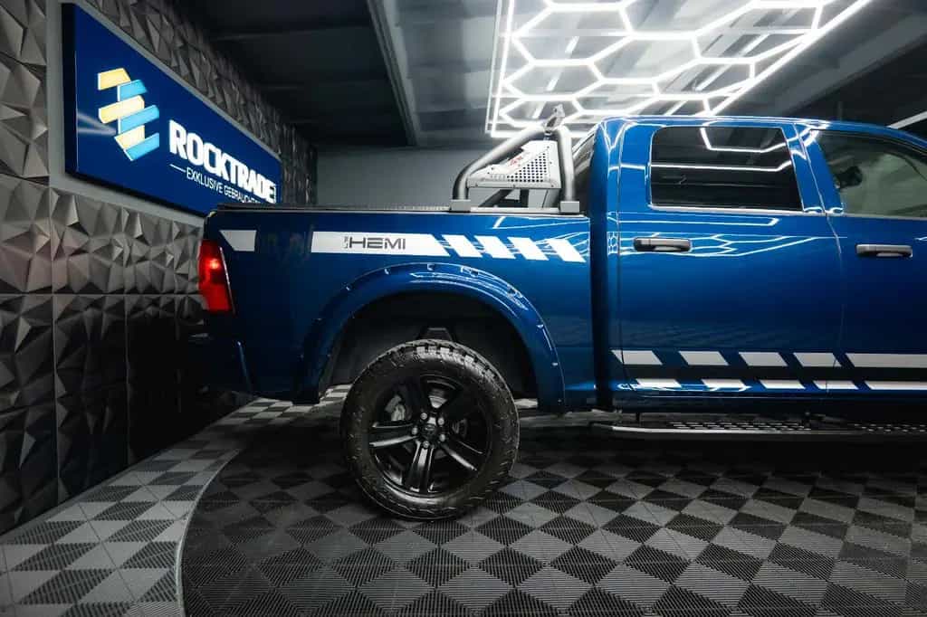 Dodge RAM 5.7 V8 HEMI 4x4 OFFROAD Night-Paket *LED*AHK 10/2019-photo-13