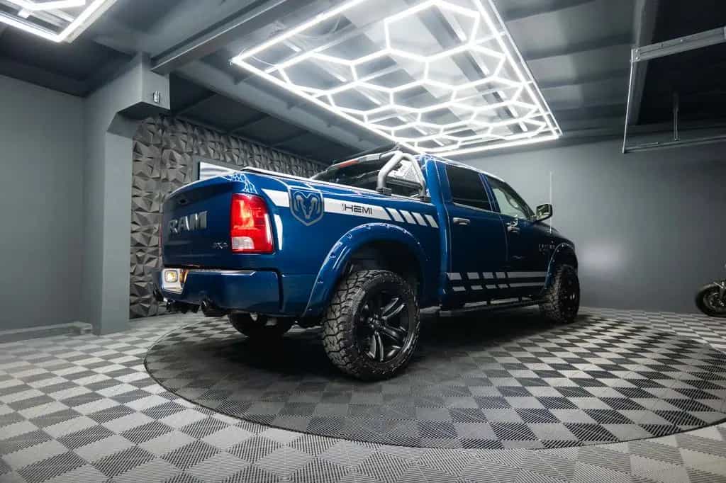 Dodge RAM 5.7 V8 HEMI 4x4 OFFROAD Night-Paket *LED*AHK 10/2019-photo-16
