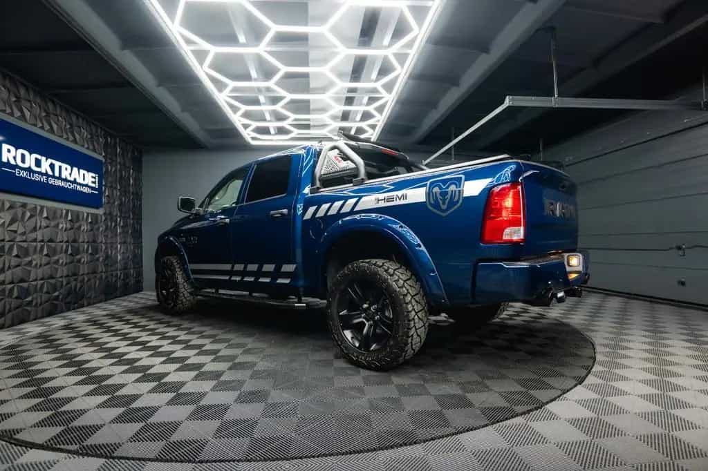 Dodge RAM 5.7 V8 HEMI 4x4 OFFROAD Night-Paket *LED*AHK 10/2019-photo-21