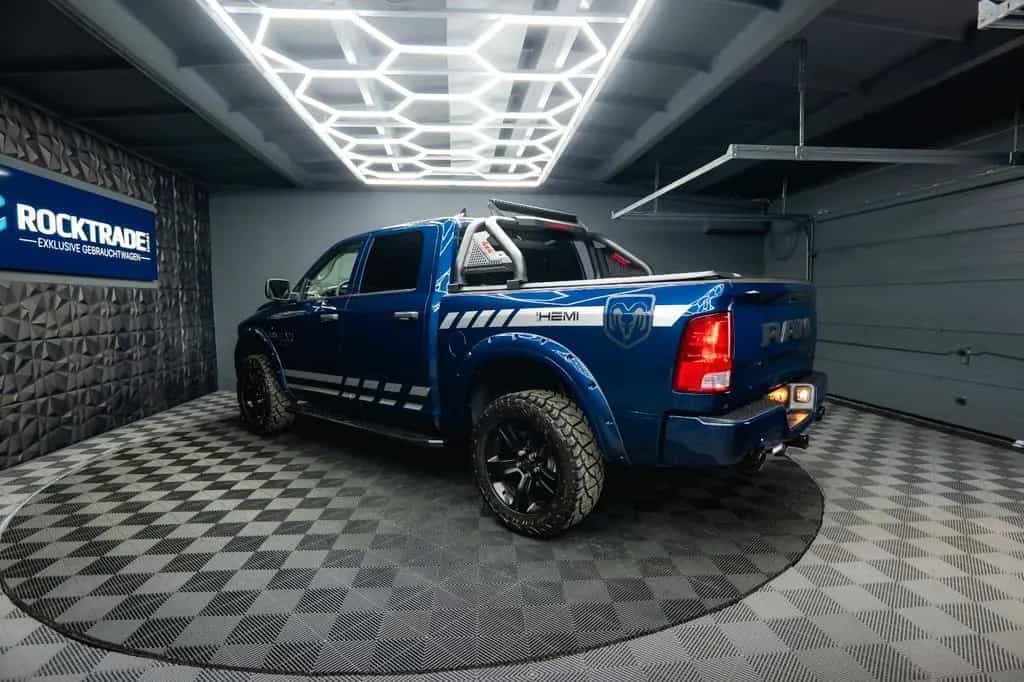 Dodge RAM 5.7 V8 HEMI 4x4 OFFROAD Night-Paket *LED*AHK 10/2019-photo-22