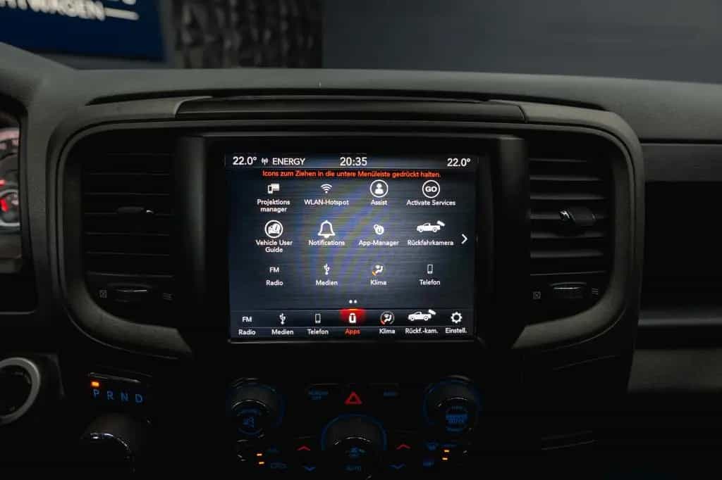 Dodge RAM 5.7 V8 HEMI 4x4 OFFROAD Night-Paket *LED*AHK 10/2019-photo-29