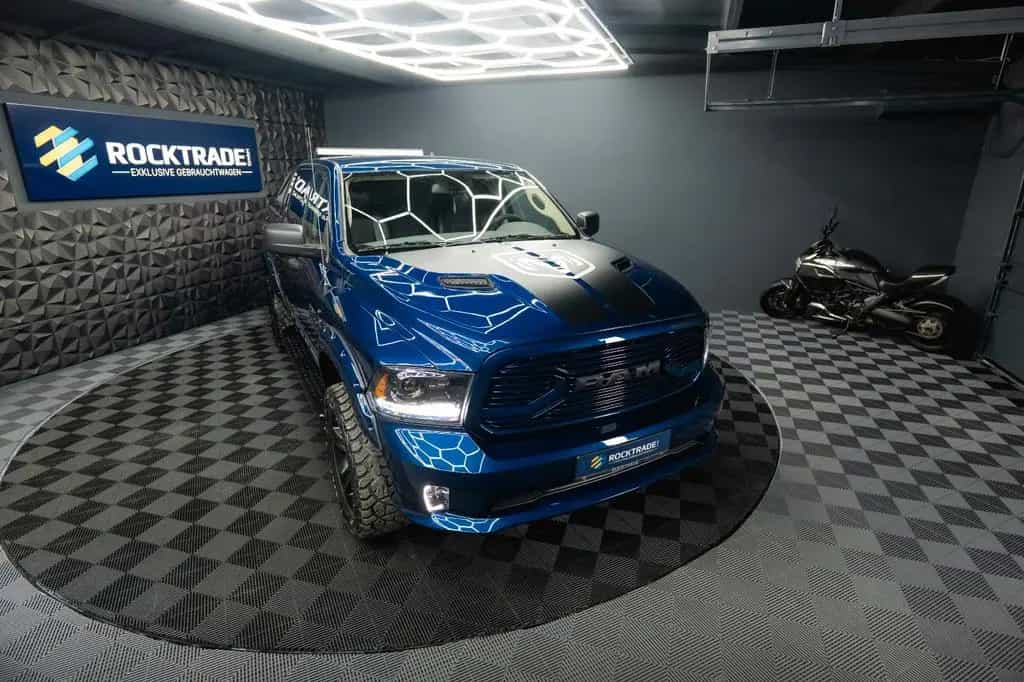 Dodge RAM 5.7 V8 HEMI 4x4 OFFROAD Night-Paket *LED*AHK 10/2019-photo-8