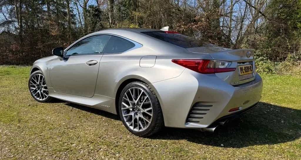 Lexus RC 300 h F SPORT Liebhaberfahrzeug 07/2017-photo-15