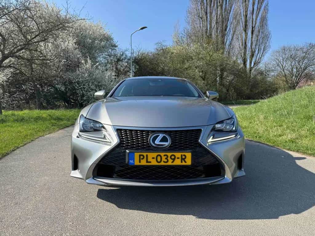 Lexus RC 300 h F SPORT Liebhaberfahrzeug 07/2017-photo-5