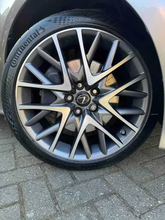 Lexus RC 300 h F SPORT Liebhaberfahrzeug 07/2017-photo-8