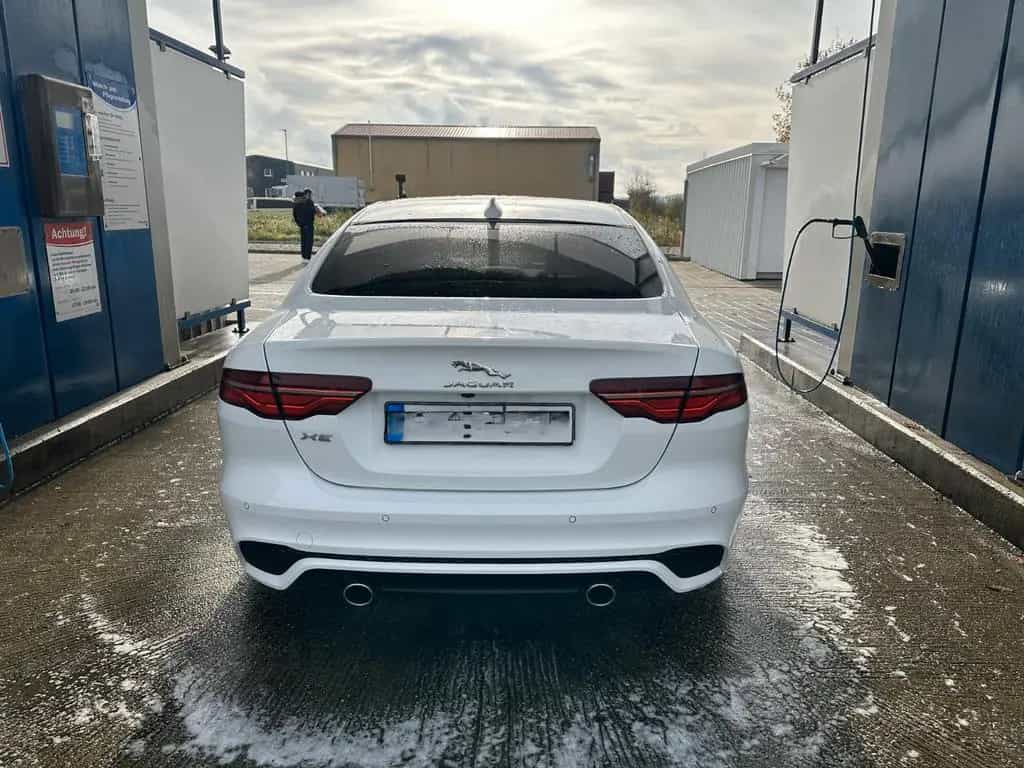 Jaguar XE P250 R-DYNAMIC BLACK Automatik R-DYNAMIC ... 05/2020-photo-1