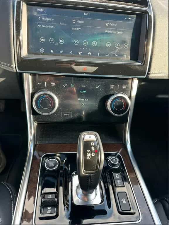 Jaguar XE P250 R-DYNAMIC BLACK Automatik R-DYNAMIC ... 05/2020-photo-13