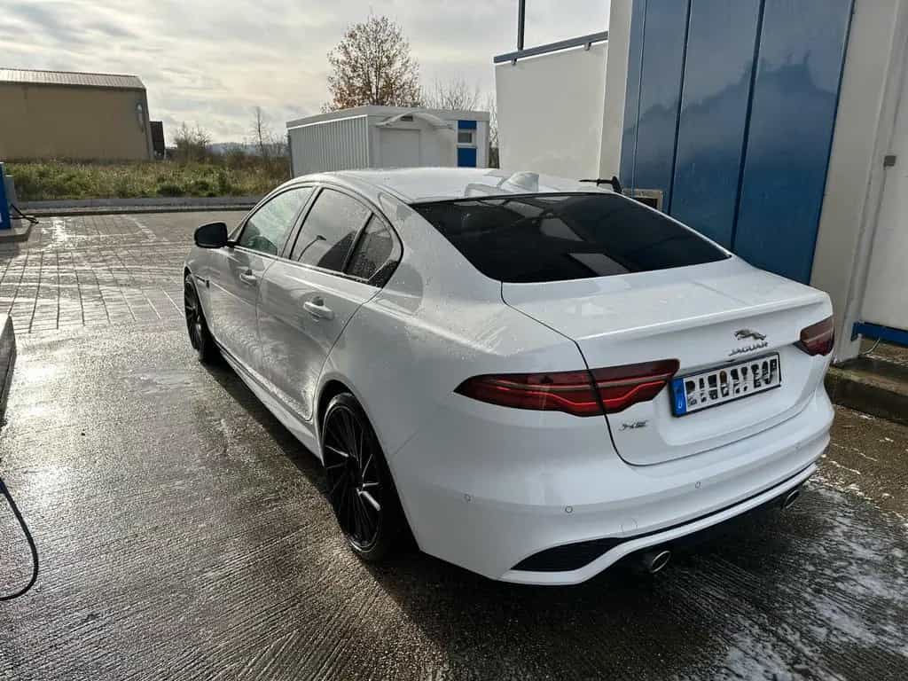 Jaguar XE P250 R-DYNAMIC BLACK Automatik R-DYNAMIC ... 05/2020-photo-4