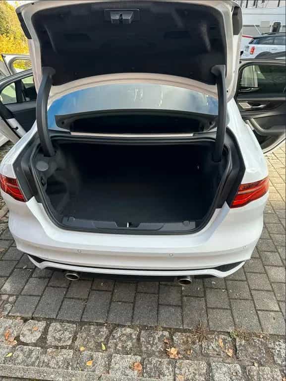 Jaguar XE P250 R-DYNAMIC BLACK Automatik R-DYNAMIC ... 05/2020-photo-6