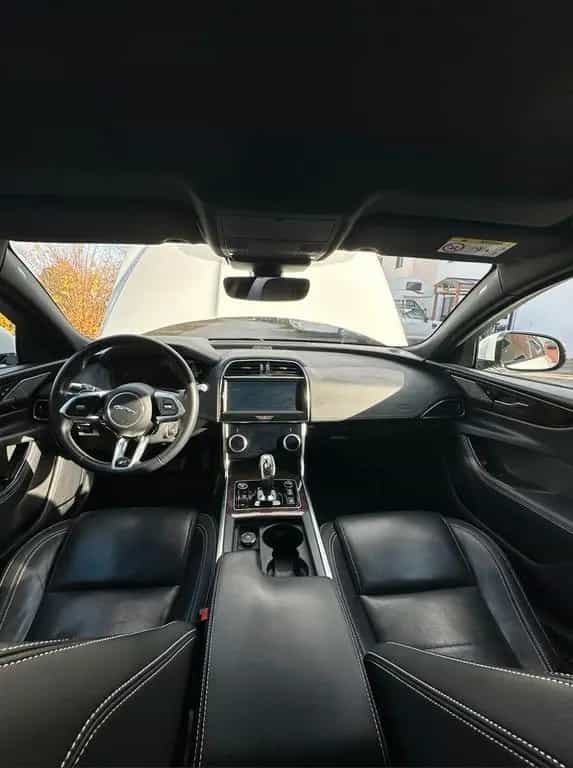 Jaguar XE P250 R-DYNAMIC BLACK Automatik R-DYNAMIC ... 05/2020-photo-7