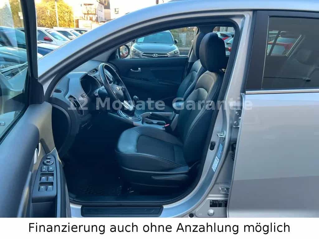 Kia Sportage 2.0 GDI AWD Spirit Panorama-Dach Navi 11/2015-photo-10
