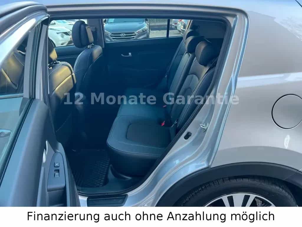 Kia Sportage 2.0 GDI AWD Spirit Panorama-Dach Navi 11/2015-photo-12