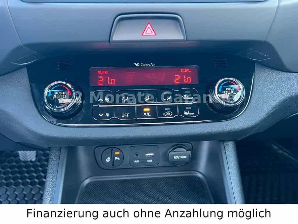 Kia Sportage 2.0 GDI AWD Spirit Panorama-Dach Navi 11/2015-photo-24